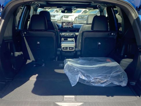 New 2025 Honda Pilot TrailSport image 9