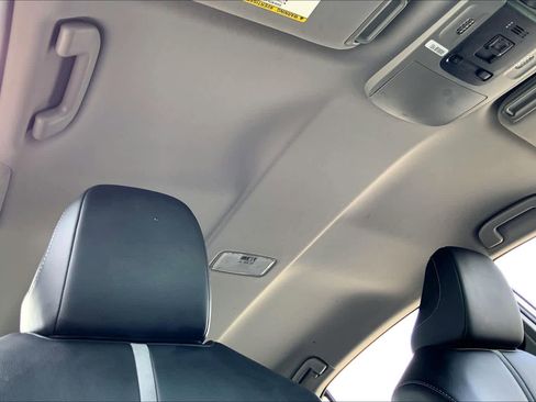Used 2024 Toyota Camry SE FWD image 14