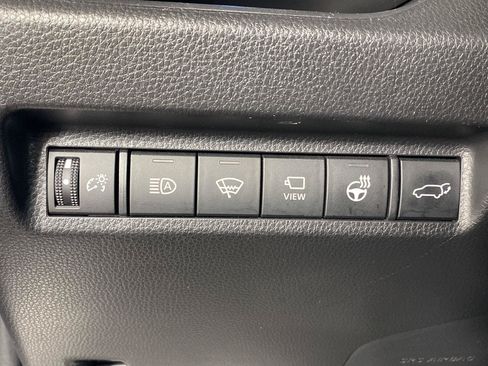 Used 2022 Toyota RAV4 XSE AWD/4WD image 23