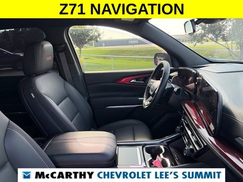 Used 2024 Chevrolet Traverse Z71 AWD/4WD image 29