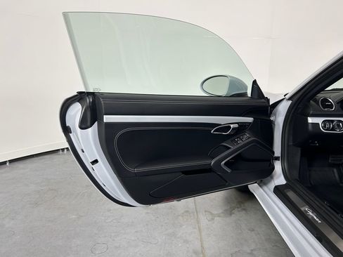Used 2024 Porsche 718 Cayman RWD image 14