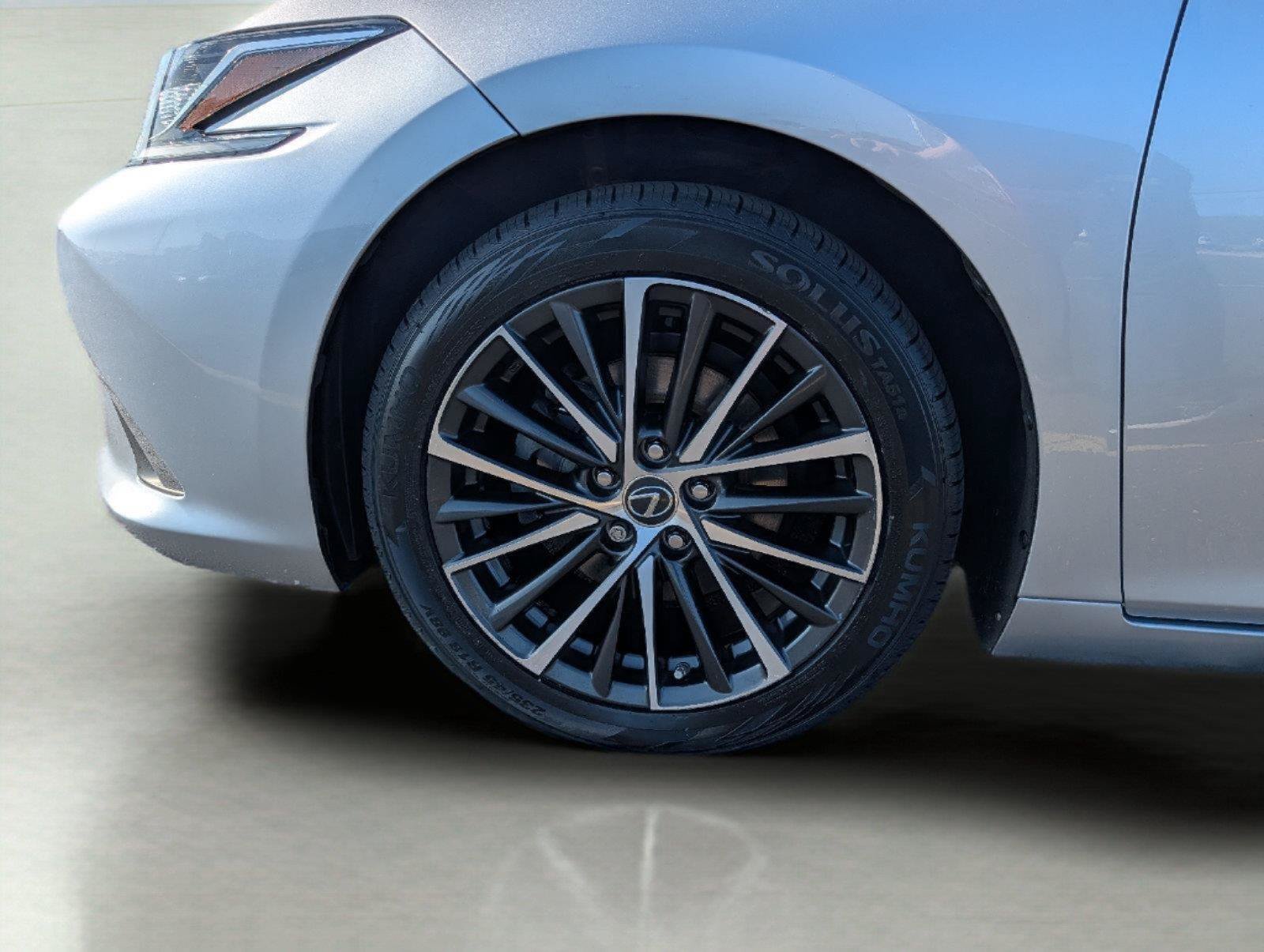 Certified 2023 Lexus ES 350 w/ Premium Package FWD image 8