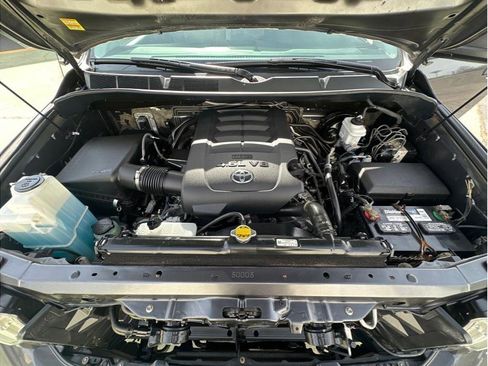 Used 2013 Toyota Tundra 4x4 Double Cab w/ Tow Pkg image 24