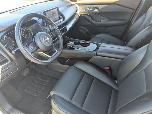 Used 2023 Nissan Rogue SV w/ SV Premium B Package image 27