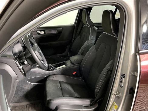 Used 2023 Volvo XC40 Recharge Ultimate w/ Protection Package Premier AWD/4WD image 24