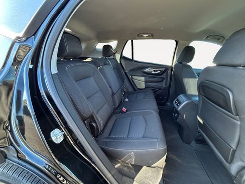 Used 2023 GMC Terrain SLE w/ Driver Convenience Package AWD/4WD image 12