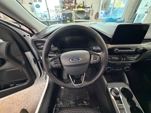 New 2026 Ford Escape Active w/ Cold Weather Package image 15
