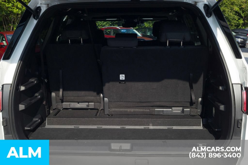 Used 2025 Toyota Sequoia SR5 AWD/4WD image 8