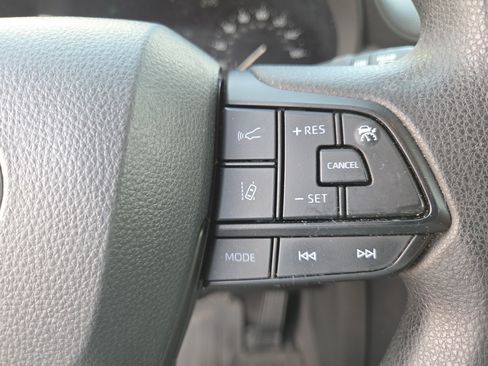 Used 2025 Toyota Sienna LE w/ LE Plus Package AWD/4WD image 26