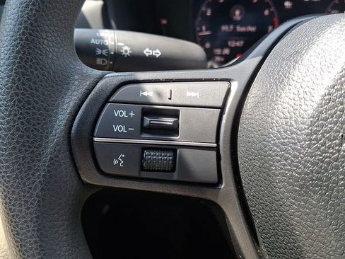 Used 2025 Honda Accord SE image 18