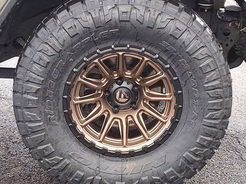 Used 2022 Jeep Wrangler Unlimited Rubicon 4xe w/ Dual Top Group image 8