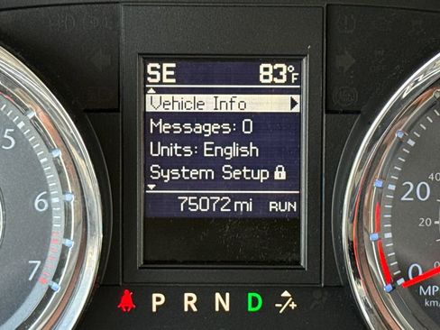 Used 2015 Chrysler Town & Country Touring-L w/ Driver Convenience Group image 30