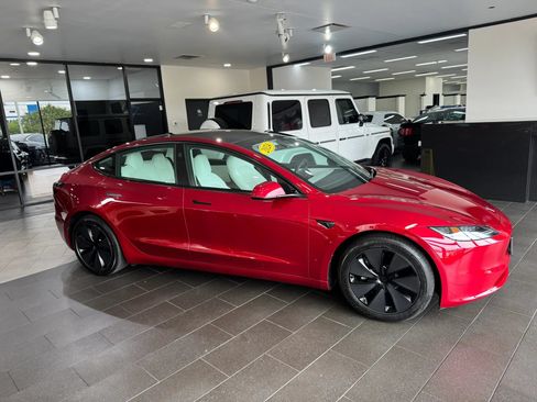 Used 2024 Tesla Model 3 Long Range AWD/4WD image 3