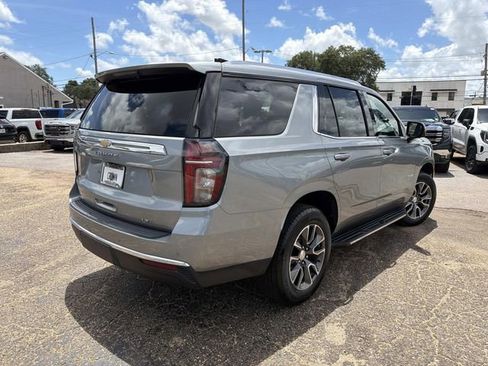 Used 2024 Chevrolet Tahoe LT w/ Luxury Package RWD image 6