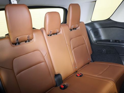 Used 2023 Nissan Pathfinder Platinum AWD/4WD image 45