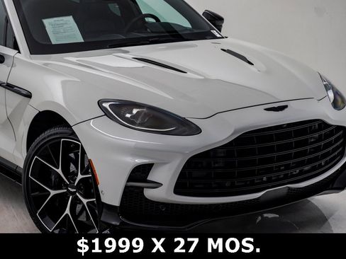 Used 2025 Aston Martin DBX 707 image 4