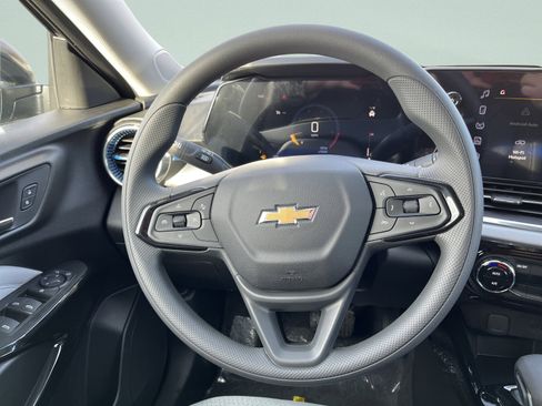New 2026 Chevrolet Trax LT image 22