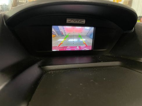 Used 2017 Ford Escape SE FWD image 12