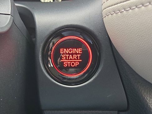 Used 2023 Honda HR-V LX image 23