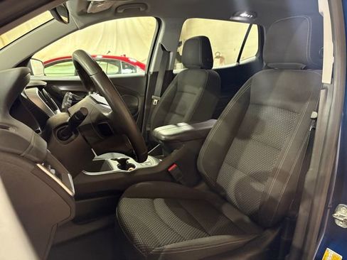 Used 2022 GMC Terrain SLE w/ Driver Convenience Package image 6