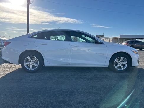 Used 2024 Chevrolet Malibu LT image 4