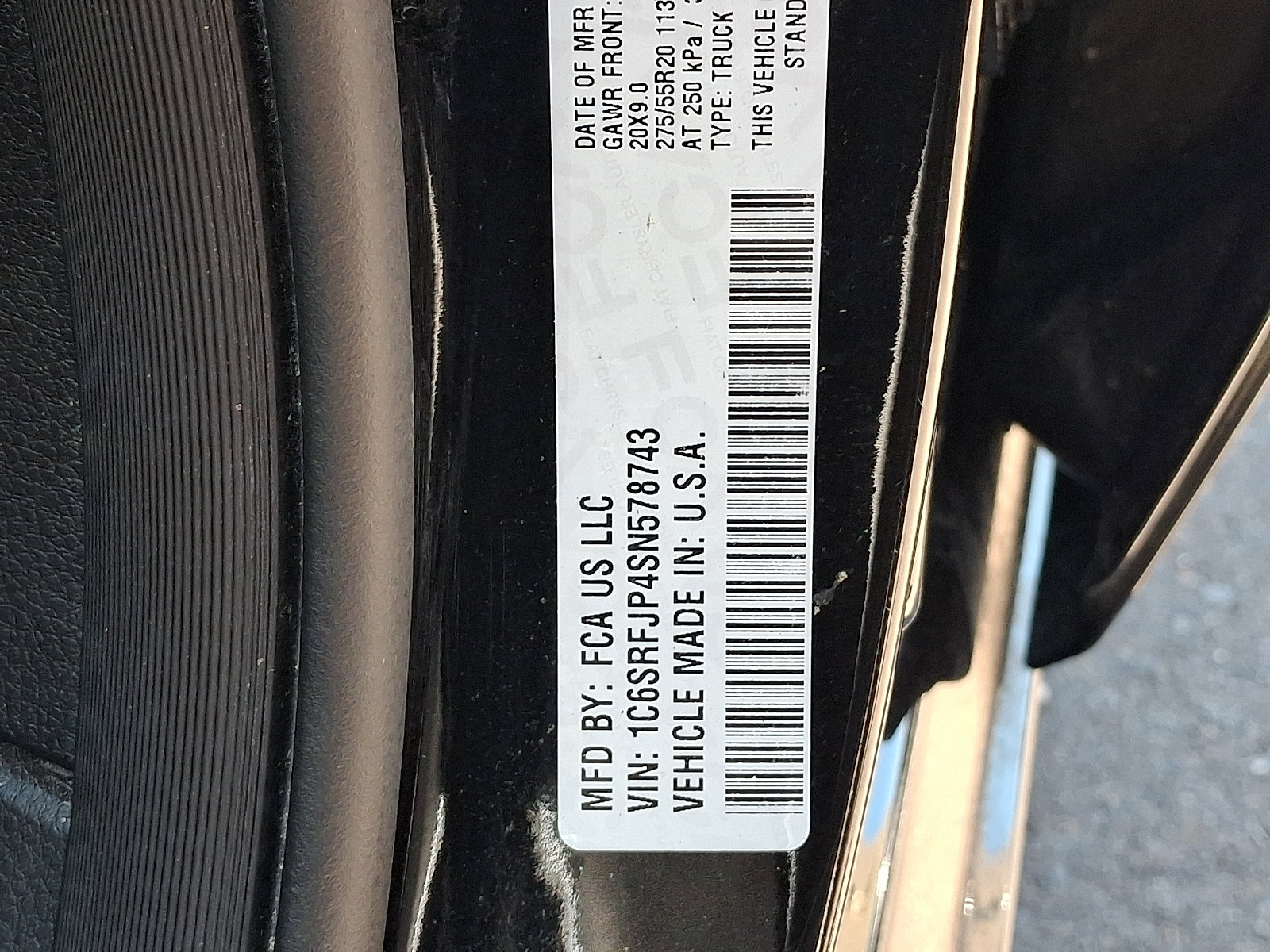Used 2025 RAM 1500 Laramie AWD/4WD image 26