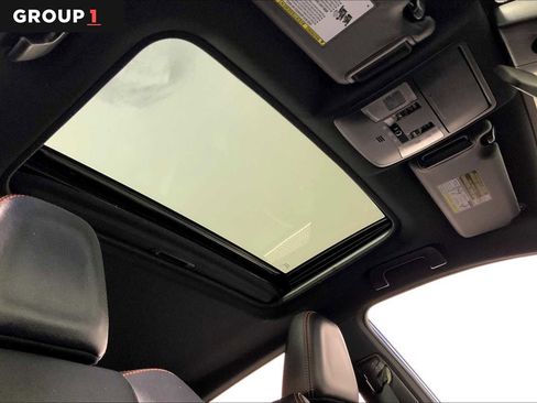 Used 2017 Toyota RAV4 SE image 13