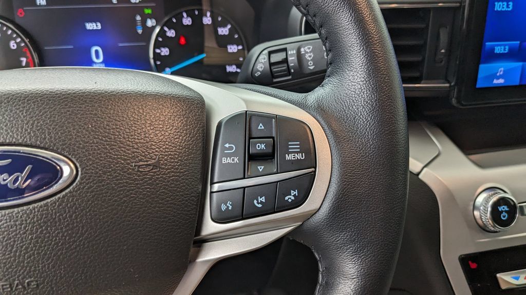 Certified 2022 Ford Explorer XLT w/ Equipment Group 202A AWD/4WD image 33
