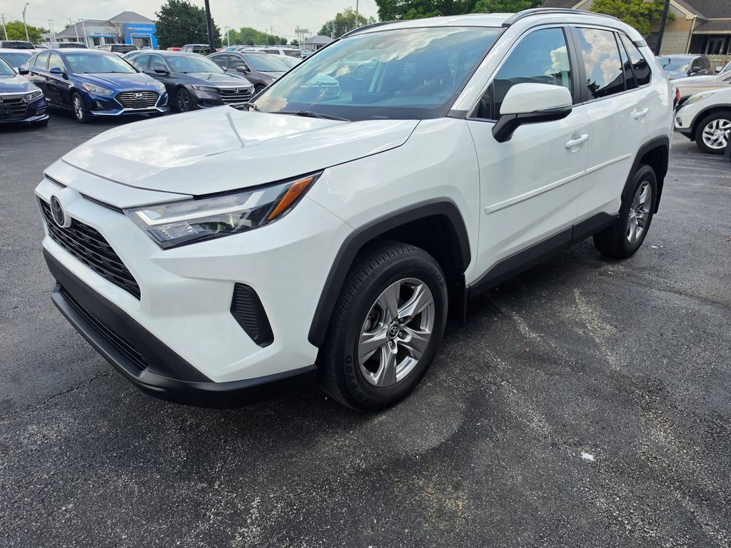 Used 2023 Toyota RAV4 XLE FWD image 30