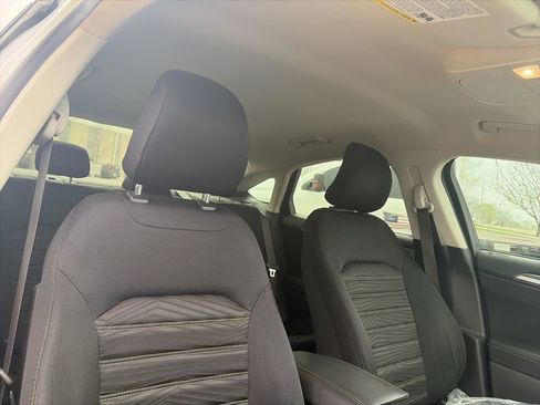 Used 2016 Ford Fusion SE image 26