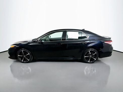 Certified 2020 Toyota Camry XSE FWD image 4
