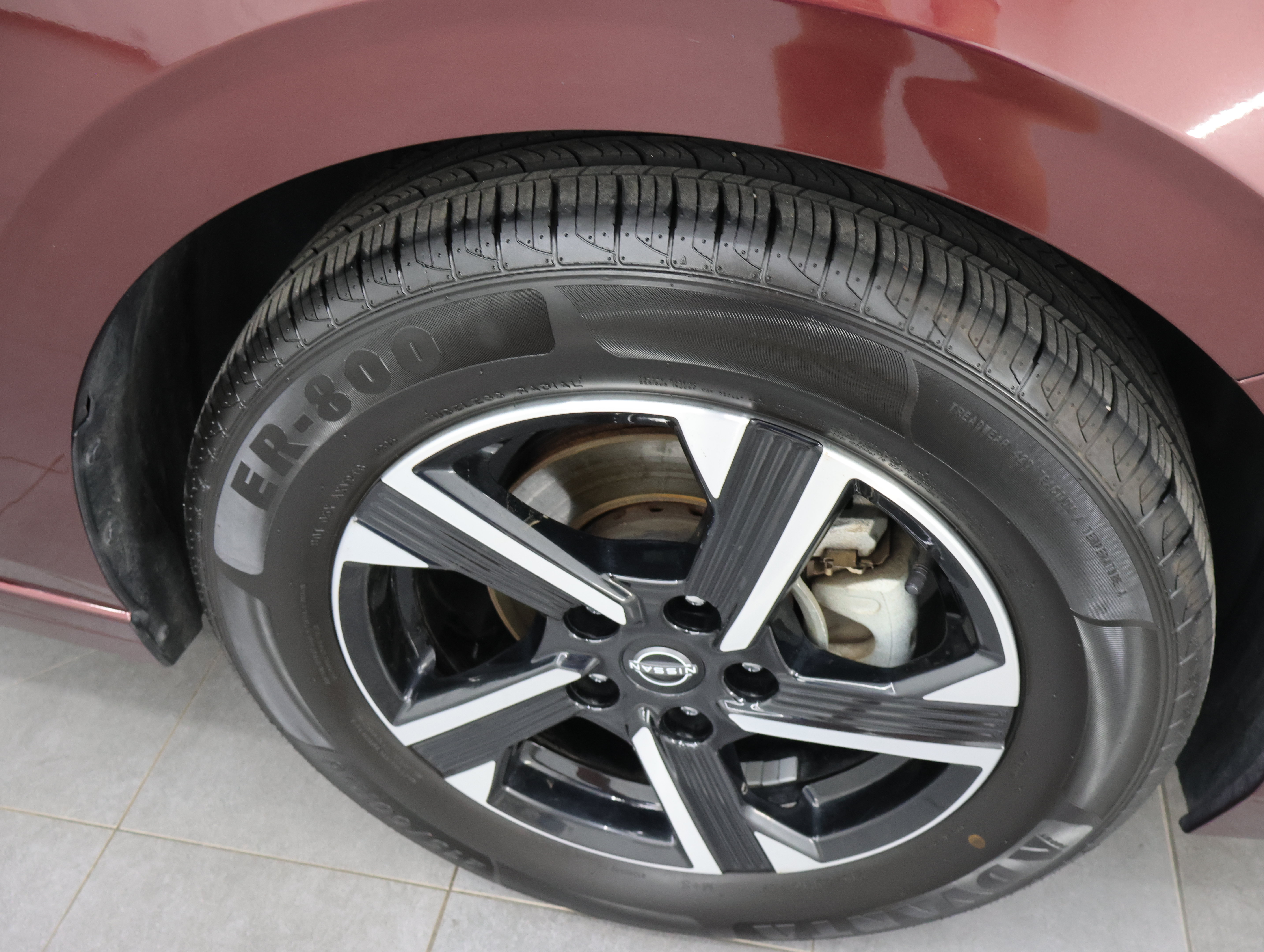 Used 2024 Nissan Sentra SV FWD image 3