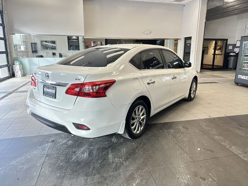 Used 2017 Nissan Sentra SV w/ Style Package image 9