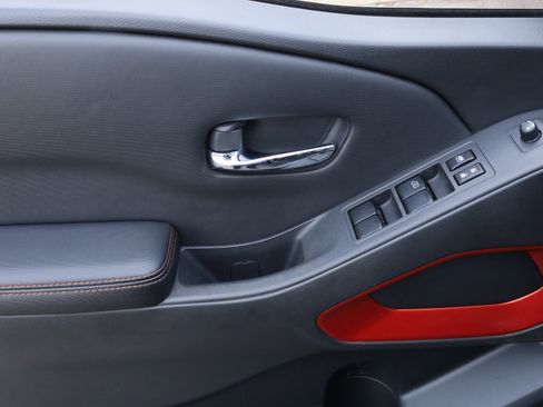 Used 2023 Nissan Frontier Pro-X w/ Technology Package image 24