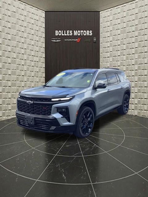 Used 2025 Chevrolet Traverse RS AWD/4WD image 13