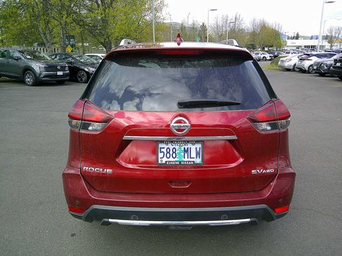 Used 2020 Nissan Rogue S image 4