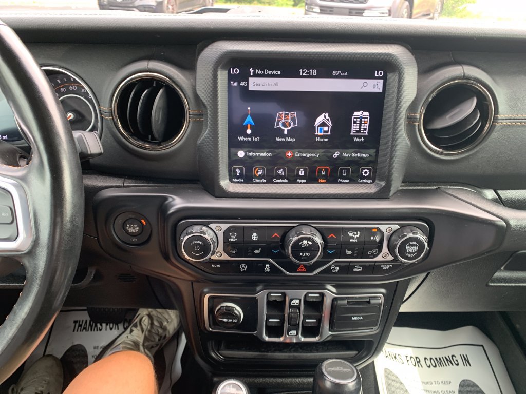Used 2021 Jeep Gladiator Overland AWD/4WD image 11