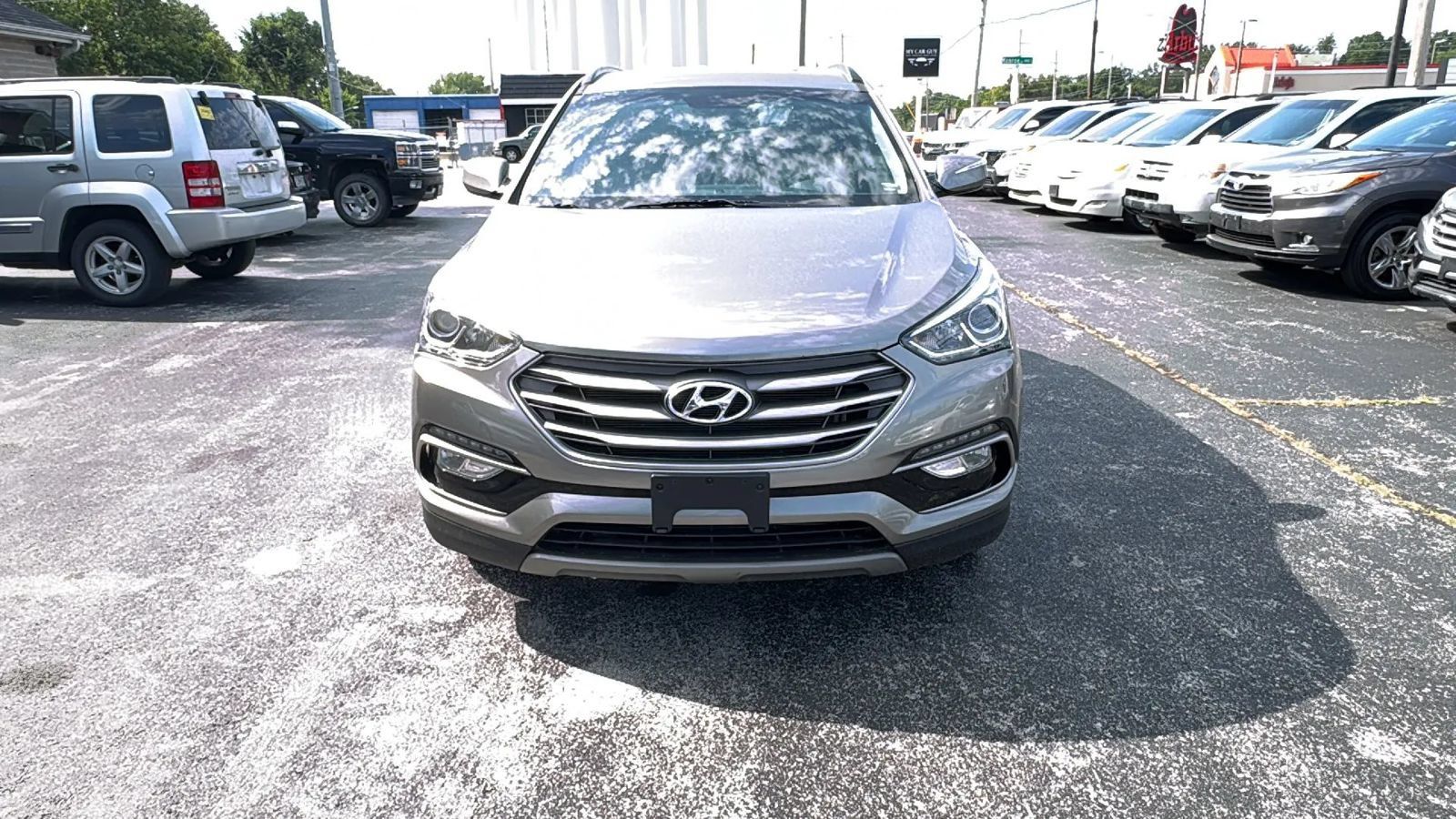 Used 2018 Hyundai Santa Fe Sport AWD/4WD image 2