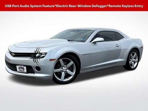 Used 2014 Chevrolet Camaro LT RWD image 3