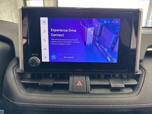 Used 2024 Toyota RAV4 XLE FWD image 23
