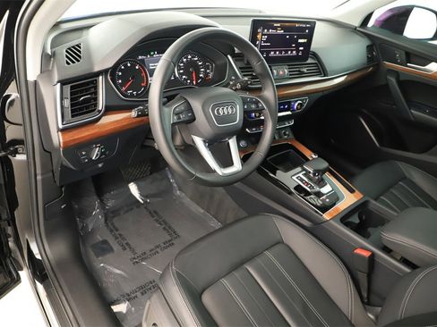 Certified 2023 Audi Q5 2.0T Premium w/ Convenience Package image 15