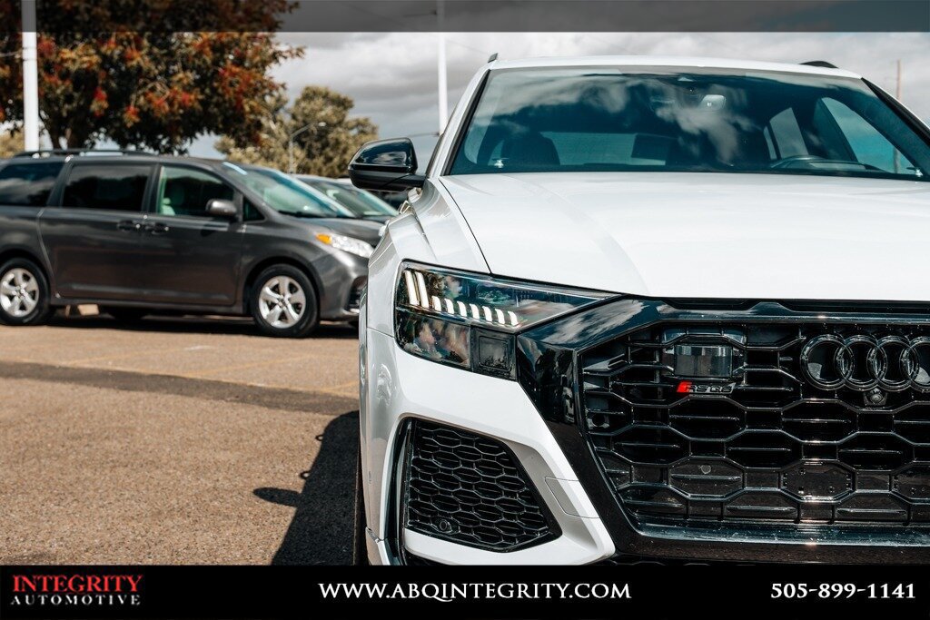 Used 2024 Audi RS Q8 AWD/4WD image 9