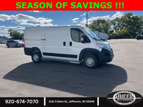 Used 2023 RAM ProMaster 2500 image 3
