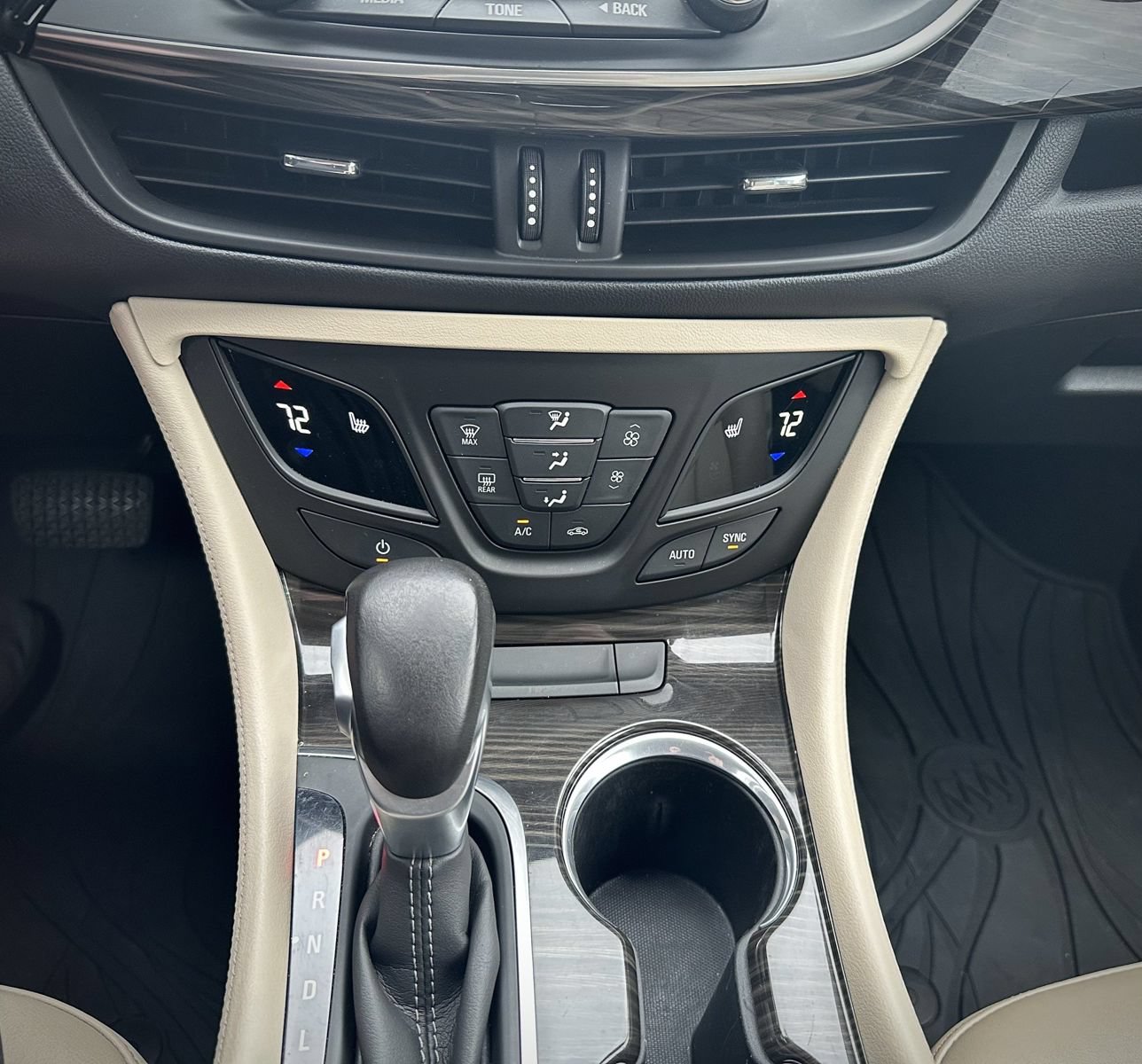 Used 2020 Buick Envision Premium AWD/4WD image 16