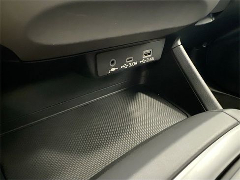 Certified 2025 Subaru Crosstrek 2.0i Premium image 13