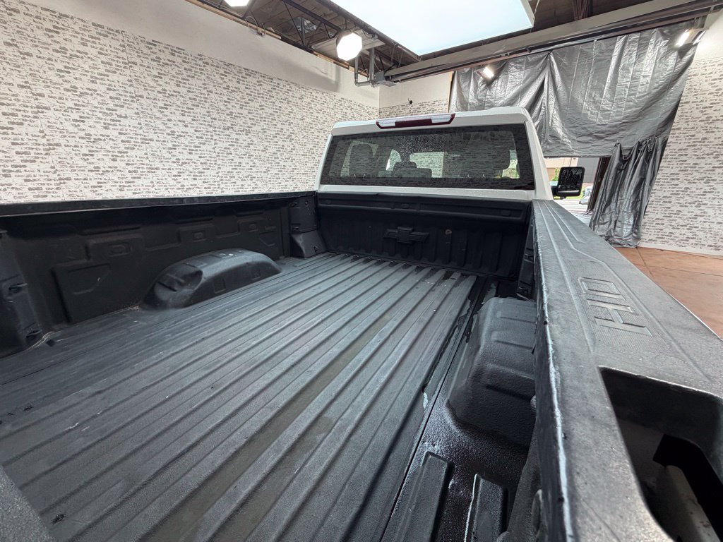Used 2022 Chevrolet Silverado 2500 LT w/ Convenience Package AWD/4WD image 11