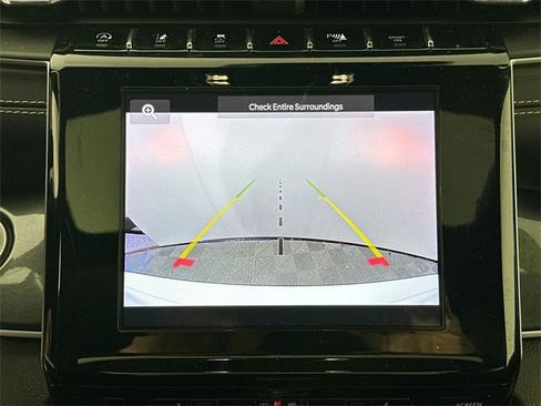 Used 2023 Jeep Grand Cherokee L Laredo image 17