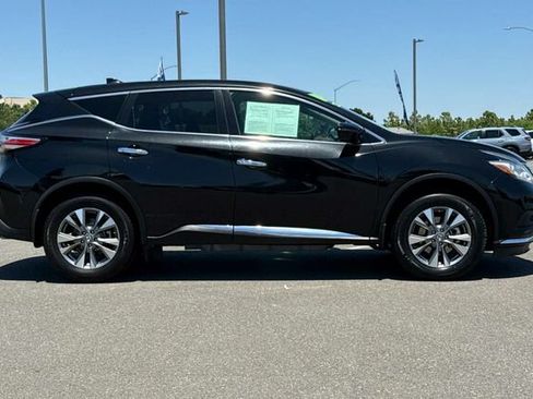 Used 2017 Nissan Murano S w/ Navigation Package AWD/4WD image 3