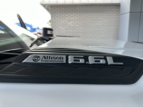 Used 2024 Chevrolet Silverado 2500 LT AWD/4WD image 26