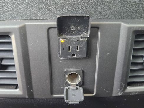 Used 2015 Ford F150 XLT w/ Equipment Group 302A Luxury image 26